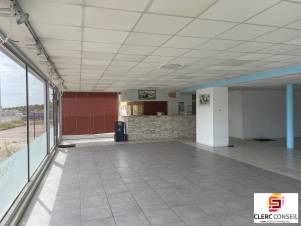 Location - Local commercial 248m² - Guichainville