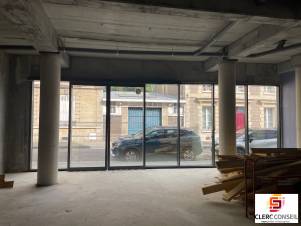 Location - Local commercial 270m² - Vernon