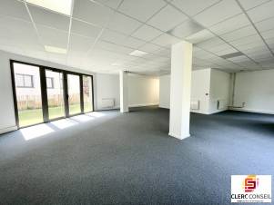 Location - Local commercial 101m² - Bihorel