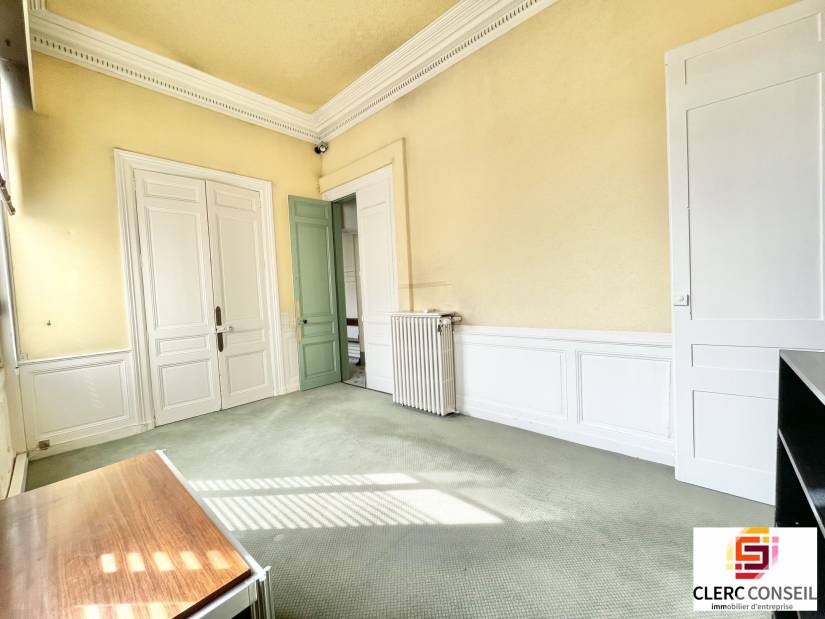 Location - Bureaux 64m² - Rouen droite 