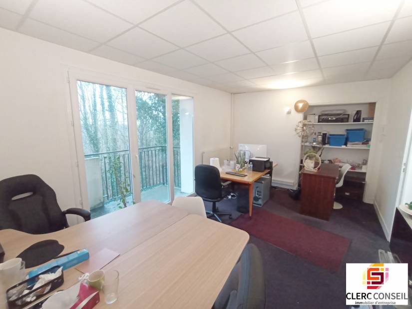 Location - Bureaux 18m² - Rouen droite 