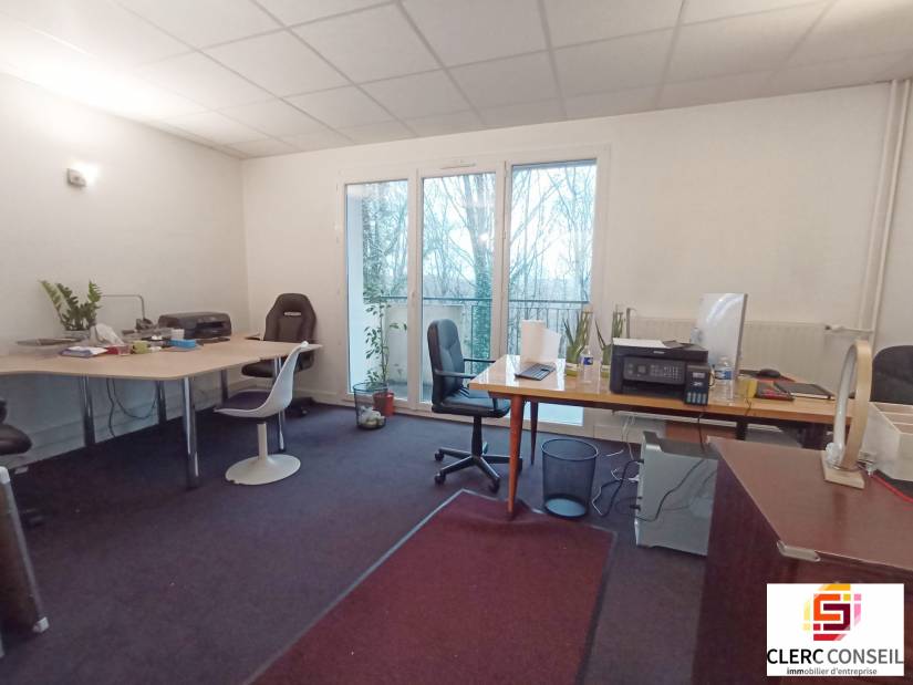 Location - Bureaux 18m² - Rouen droite 