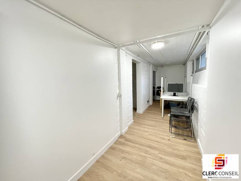 Location - Local d'activité 43m² - Rouen droite 