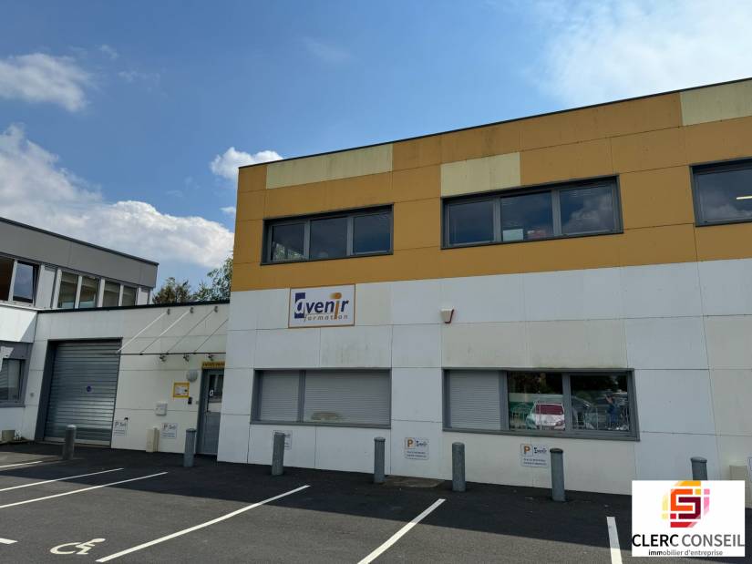 Location - Bureaux 322m² - Rouen nord 