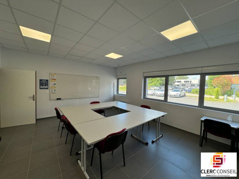 Location - Bureaux 322m² - Rouen nord 