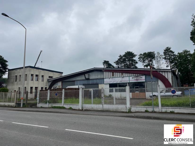 Vente - Local d'activité 1100m² - Evreux 