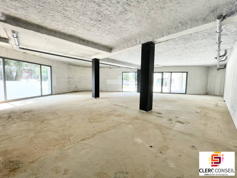 Location - Local commercial 183m² - Rouen nord 