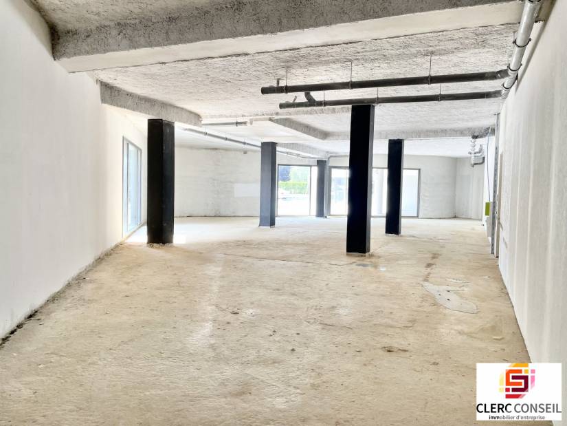 Location - Local commercial 183m² - Rouen nord 