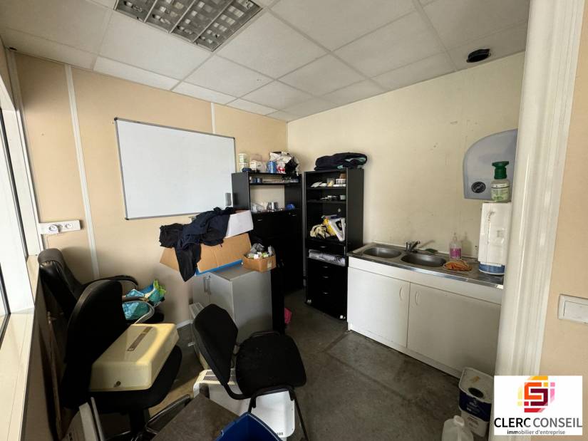 Location - Local d'activité 312m² - Rouen sud 