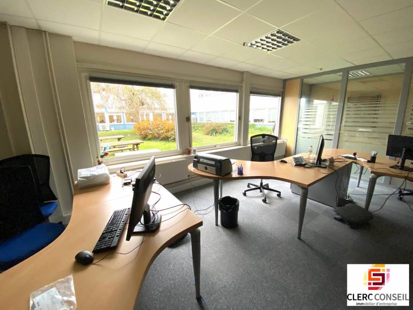 Location - Bureaux 621m² - Louviers