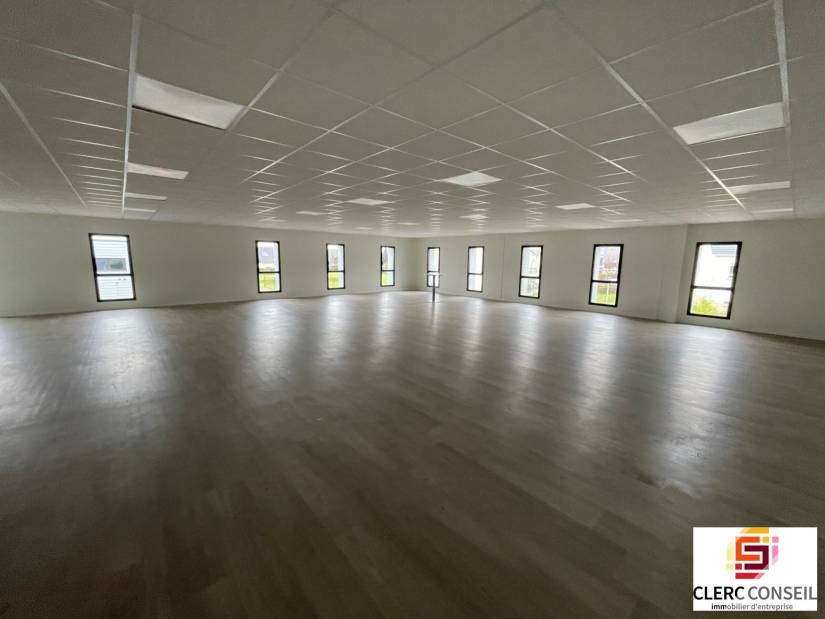 Location - Bureaux 263m² - Rouen est 