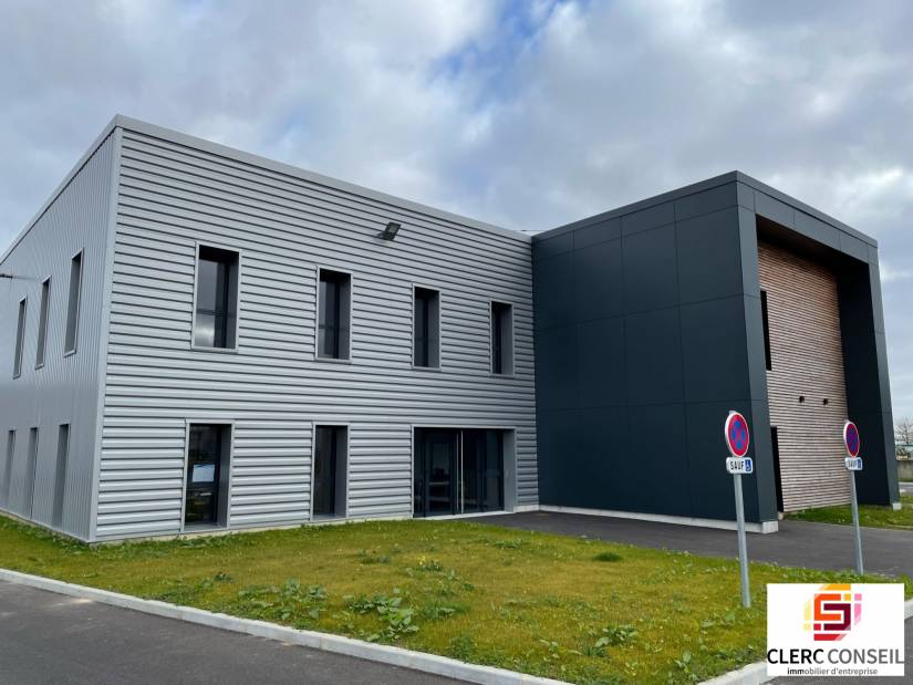 Location - Bureaux 263m² - Rouen est 