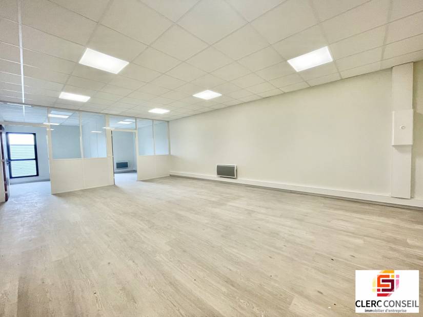 Location - Bureaux 62m² - Rouen est 