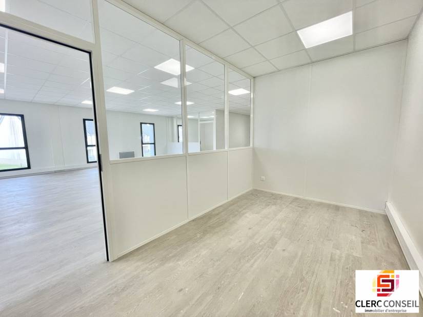 Location - Bureaux 129m² - Rouen est 