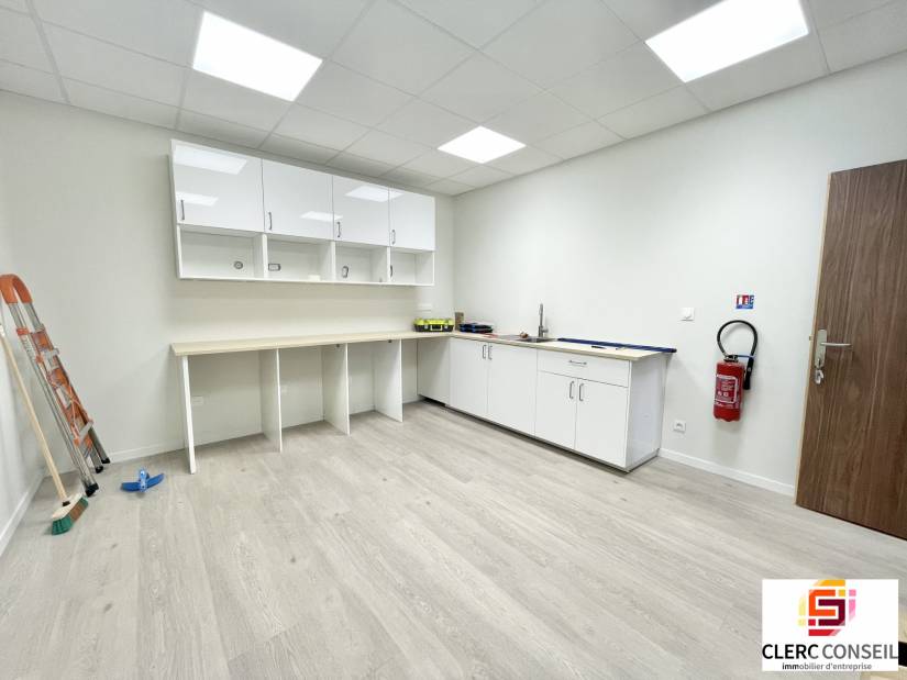 Location - Bureaux 129m² - Rouen est 