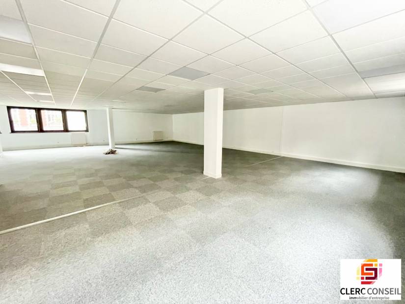 Location - Bureaux 166m² - Rouen droite 