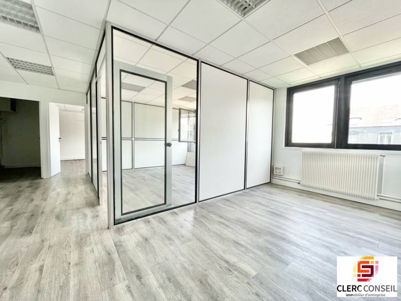 Location - Bureaux 64m² - Rouen droite 