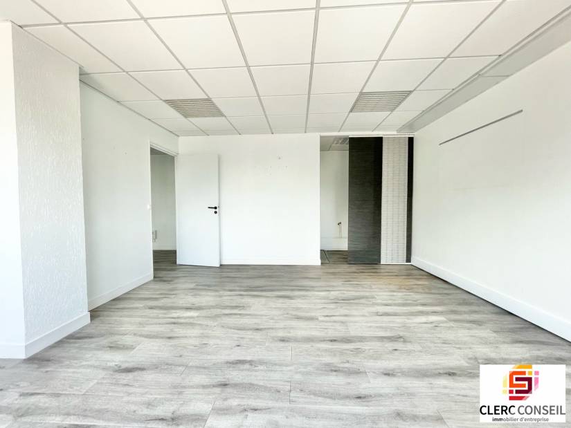 Location - Bureaux 64m² - Rouen droite 