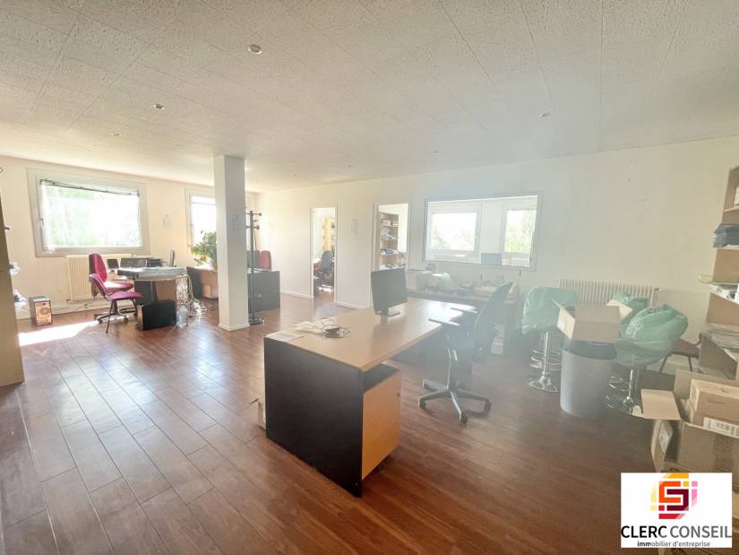 Location - Bureaux 80m² - Rouen nord 