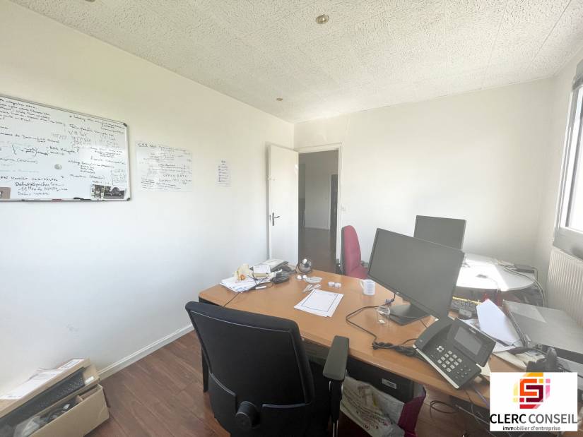 Location - Bureaux 80m² - Rouen nord 