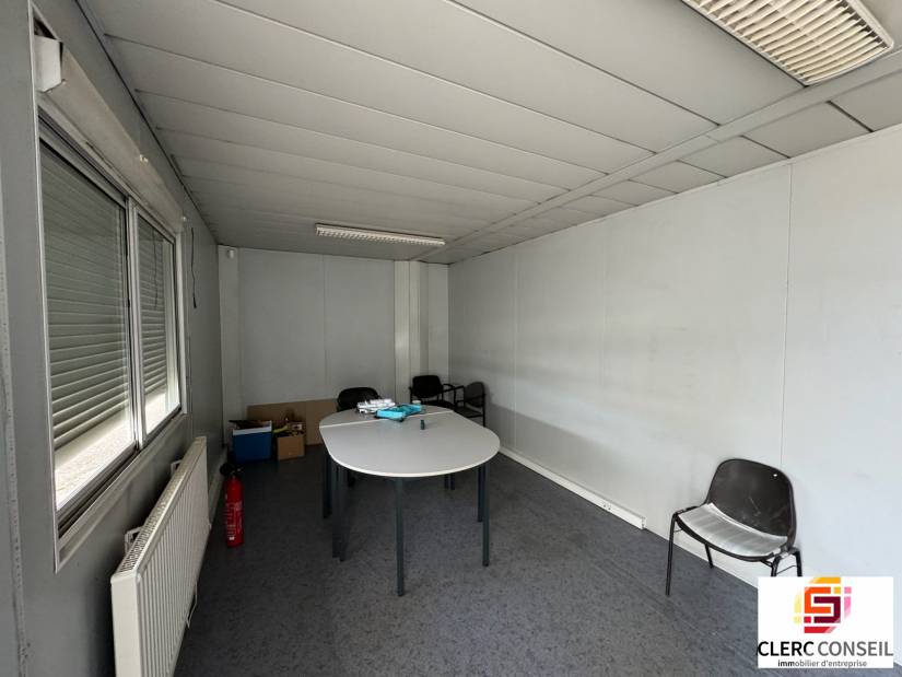 Location - Local d'activité 390m² - Rouen sud 