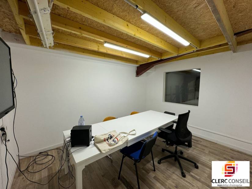 Location - Local d'activité 464m² - Rouen sud 