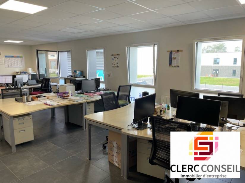 Location - Bureaux 170m² - Rouen est 