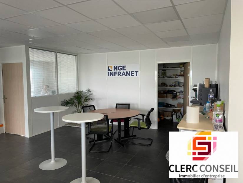 Location - Bureaux 170m² - Rouen est 