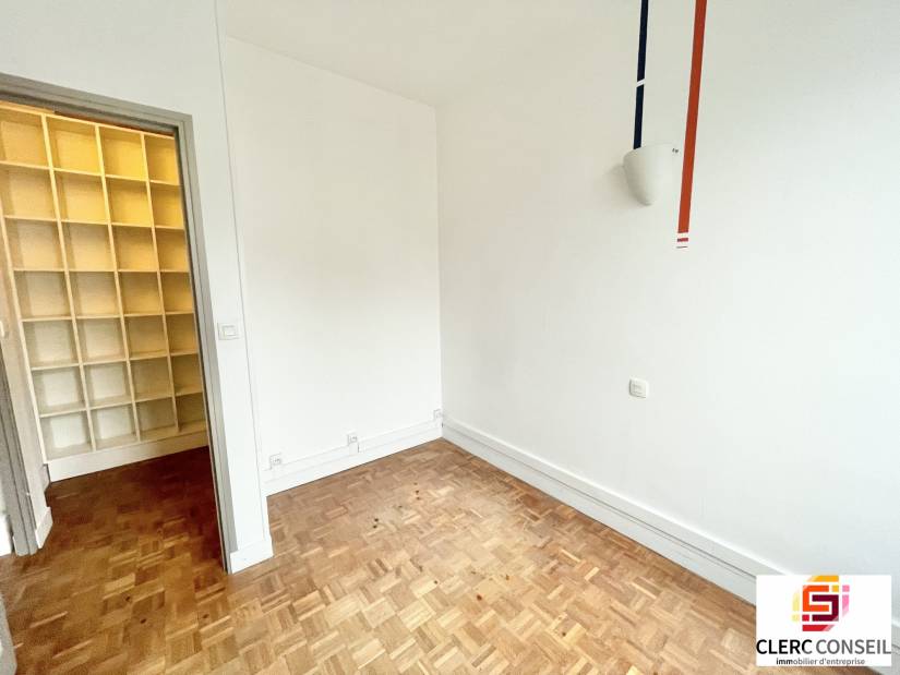 Location - Bureaux 80m² - Rouen droite 