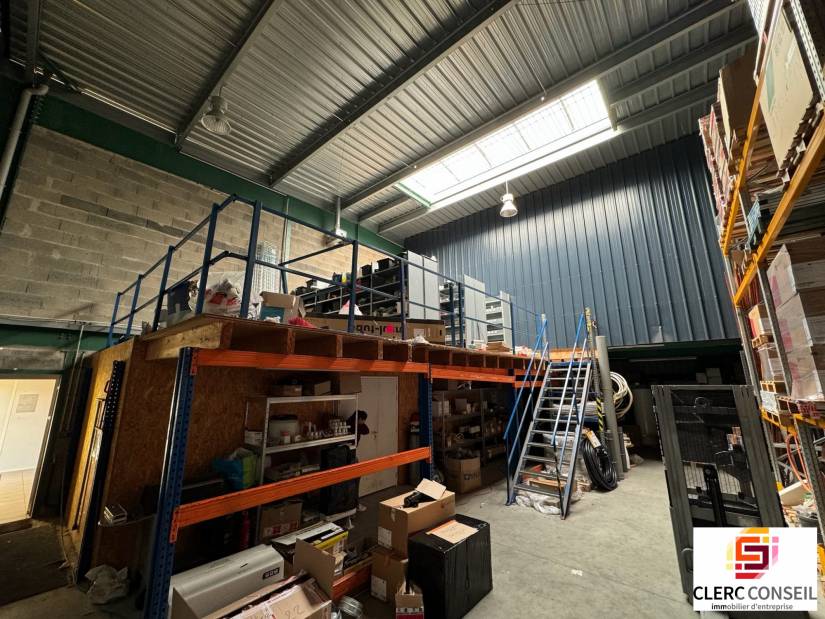 Location - Local d'activité 500m² - Saint-jacques-sur-darnétal