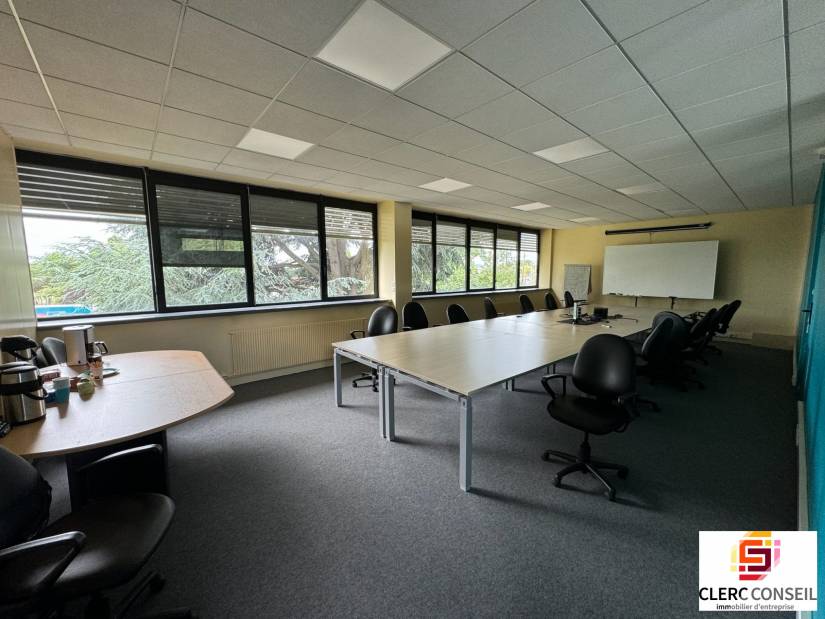 Location - Local d'activité 4200m² - Sotteville-lès-rouen