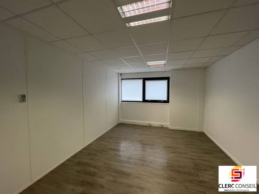 Location - Bureaux 1647m² - Mont-saint-aignan