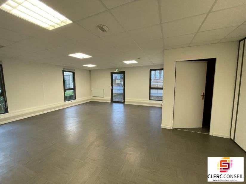 Location - Bureaux 424m² - Mont-saint-aignan