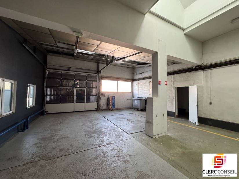 Location - Local d'activité 470m² - Bihorel