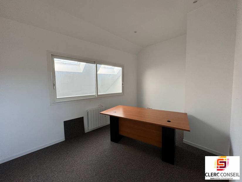 Location - Local d'activité 470m² - Bihorel