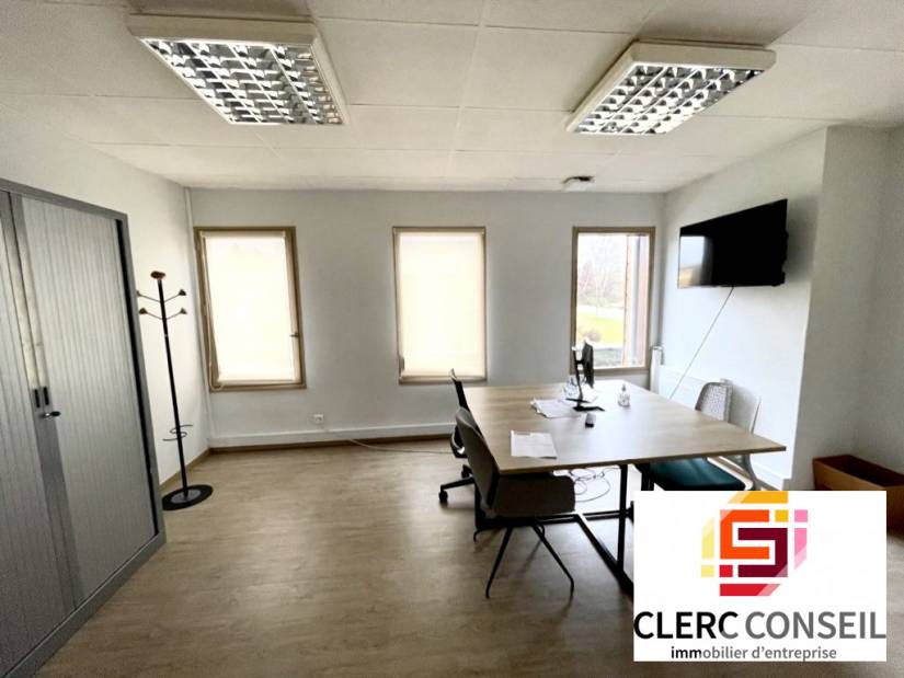 Vente - Bureaux 610m² - Mont-saint-aignan