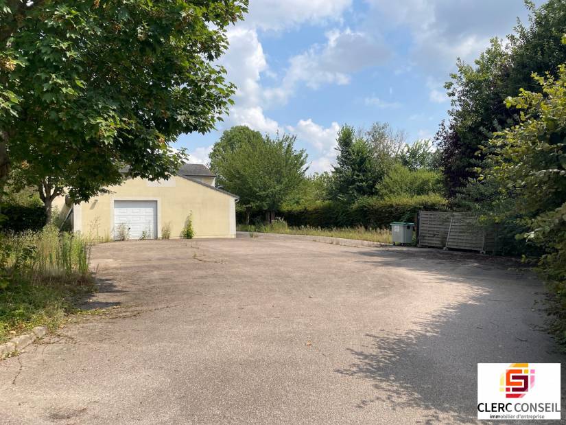 Location - Local d'activité 380m² - Val-de-reuil