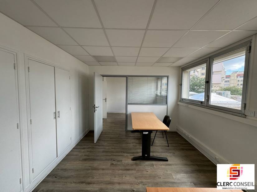 Location - Bureaux 251m² - Rouen