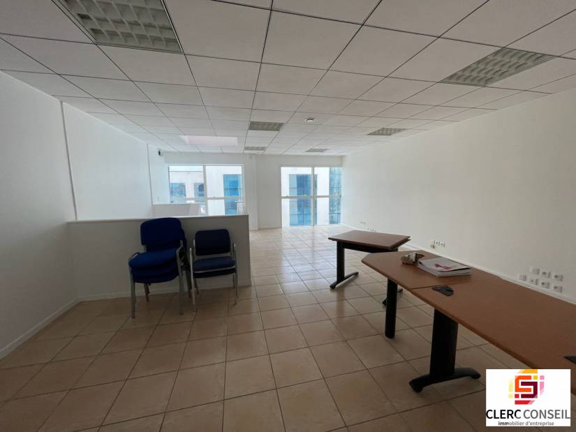 Location - Bureaux 432m² - Évreux