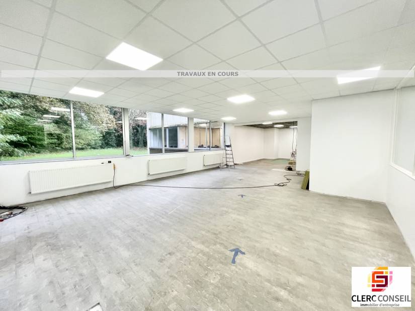 Location - Bureaux 191m² - Saint-martin-du-vivier