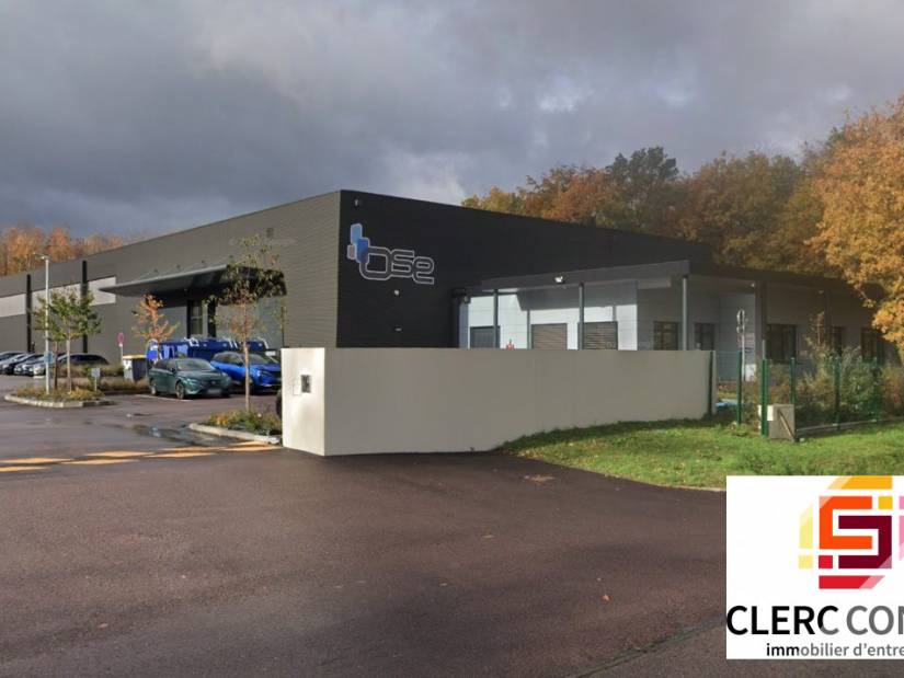 Location - Local d'activité 2254m² - Saint-Étienne-du-rouvray