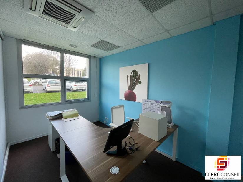 Location - Bureaux 697m² - Mont-saint-aignan