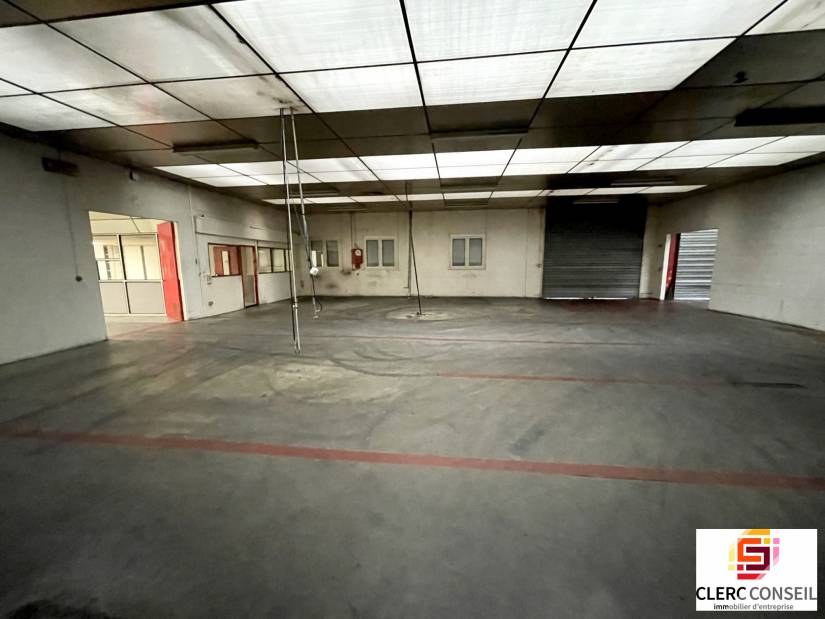 Location - Local d'activité 1100m² - Saint-Étienne-du-rouvray