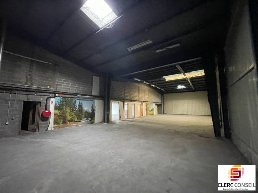 Location - Local d'activité 1253m² - Sotteville-lès-rouen