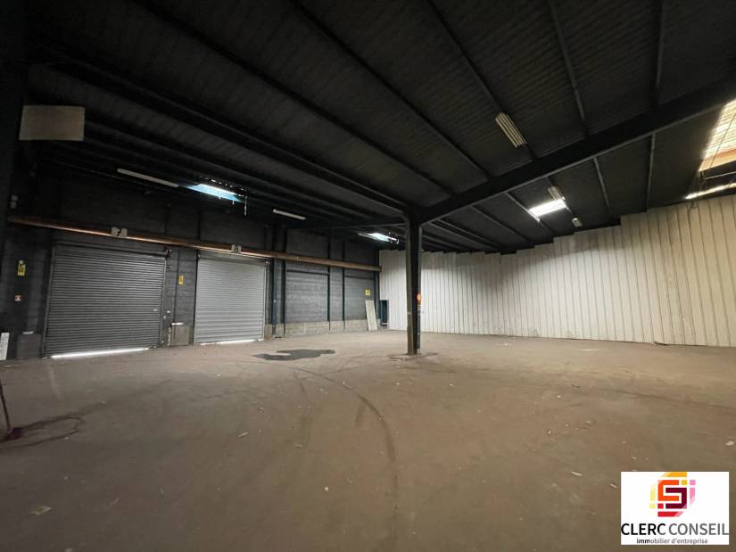 Location - Local d'activité 1253m² - Sotteville-lès-rouen