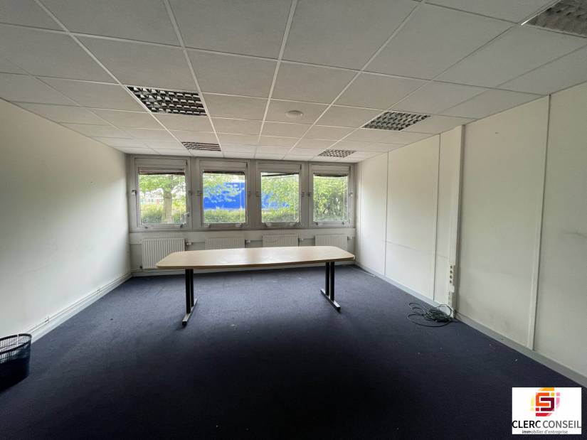 Location - Local d'activité 1253m² - Sotteville-lès-rouen