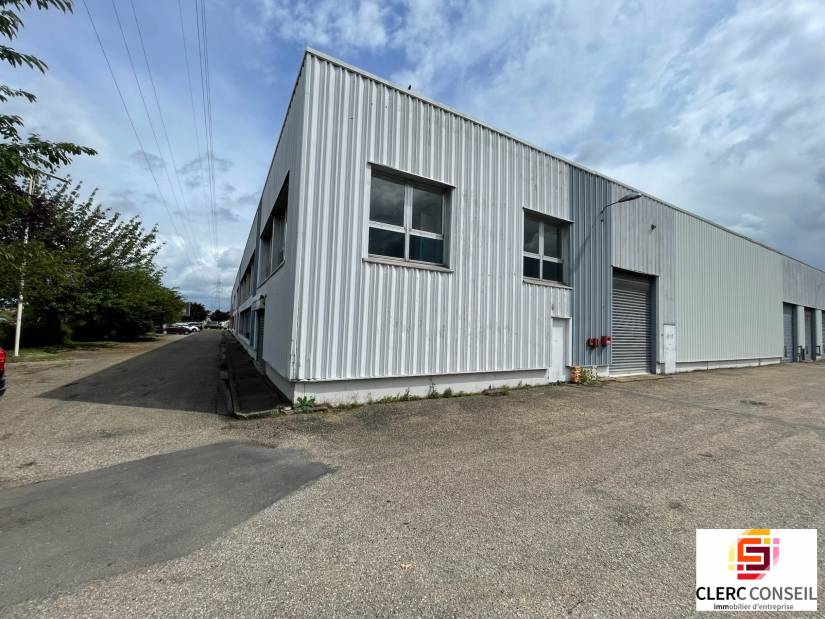 Location - Local d'activité 1253m² - Sotteville-lès-rouen