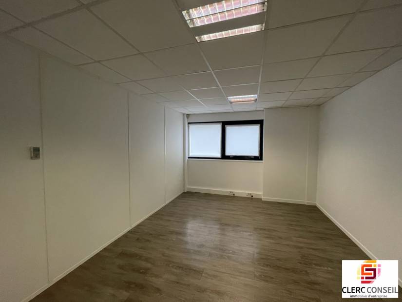 Location - Bureaux 1647m² - Mont-saint-aignan