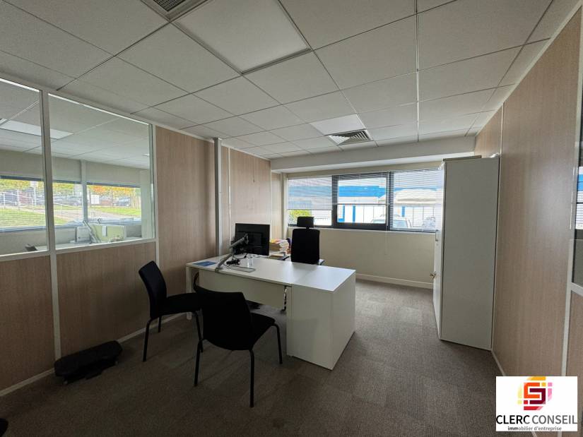 Location - Bureaux 1647m² - Mont-saint-aignan