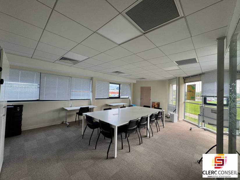 Location - Bureaux 1647m² - Mont-saint-aignan